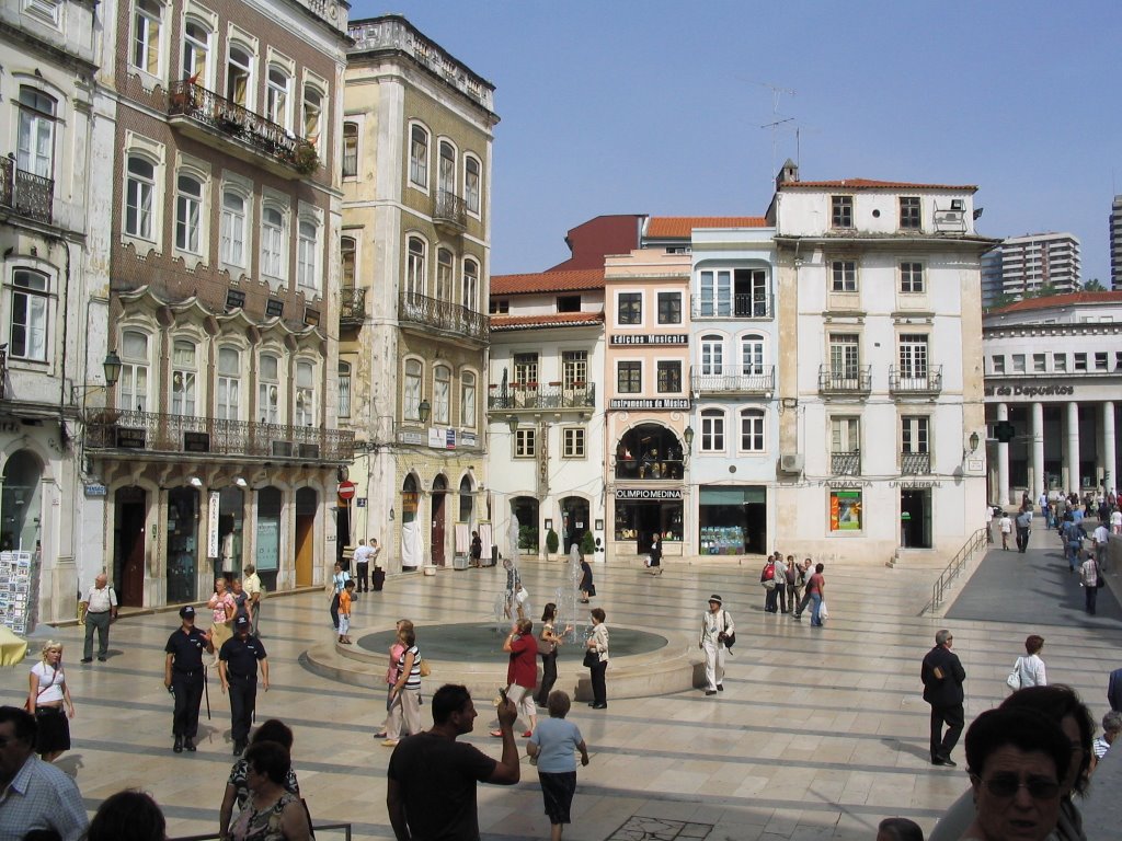 Praça 8 Maio Coimbra 4