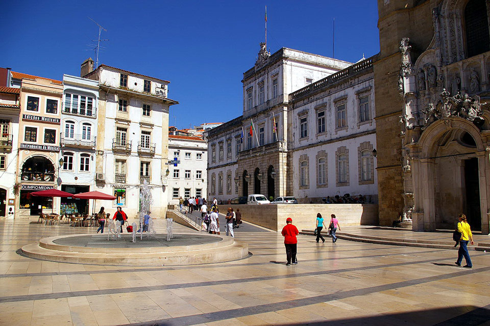 Praça 8 Maio Coimbra 6